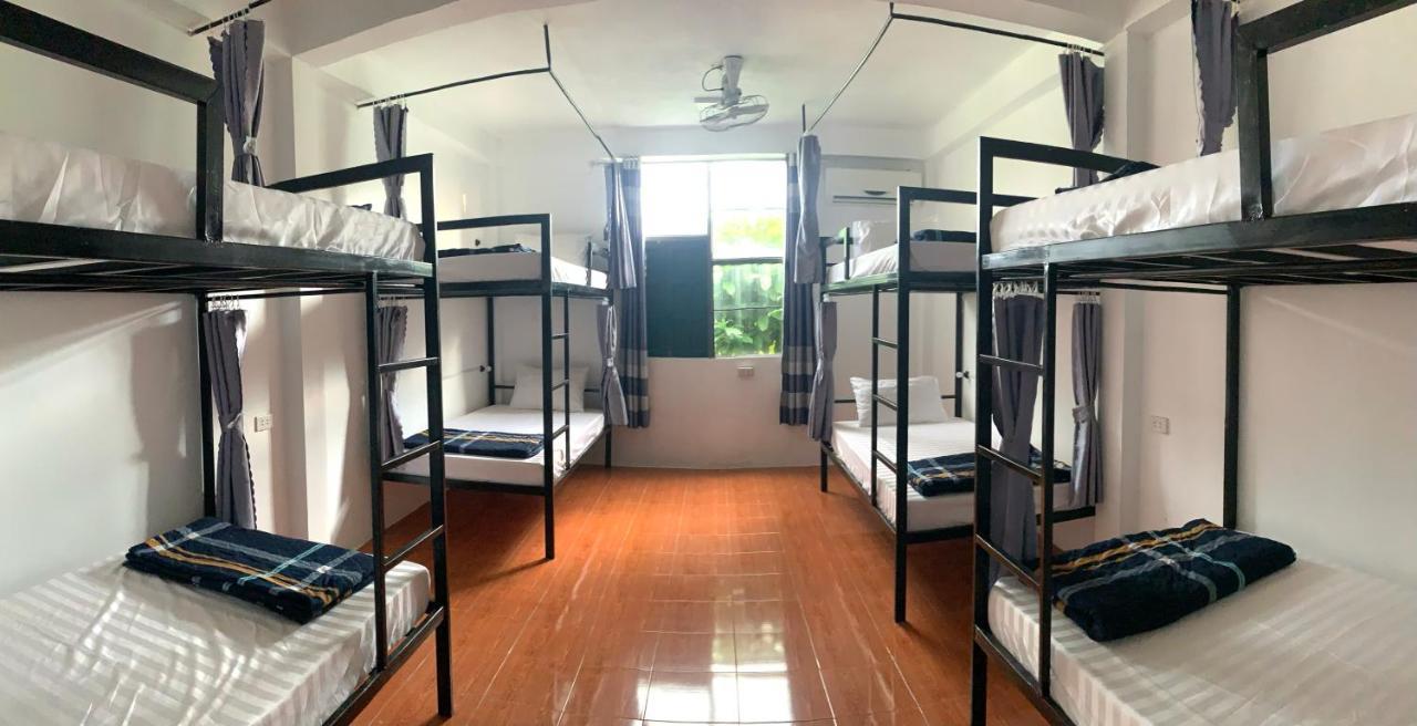Vang Vieng Lily Backpackers Hostel ภายนอก รูปภาพ