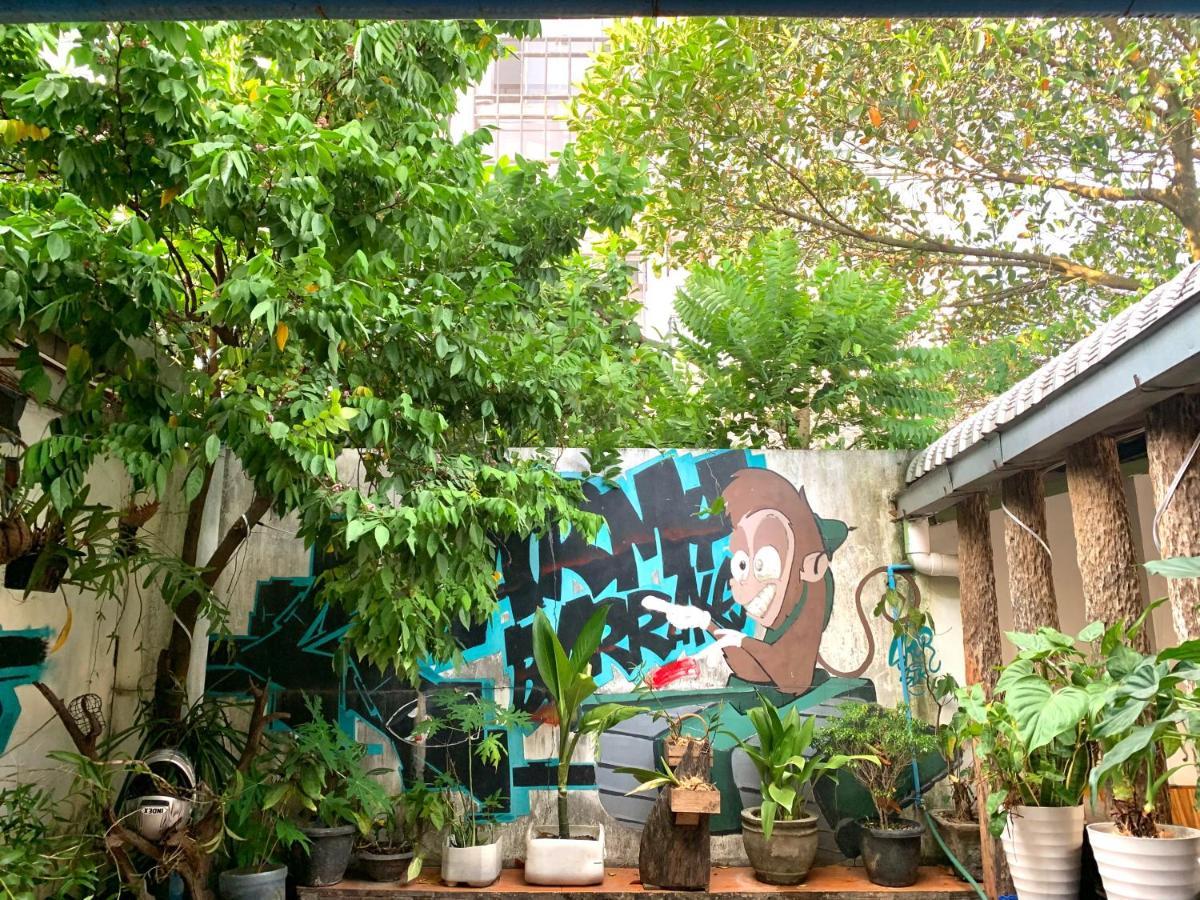 Vang Vieng Lily Backpackers Hostel ภายนอก รูปภาพ
