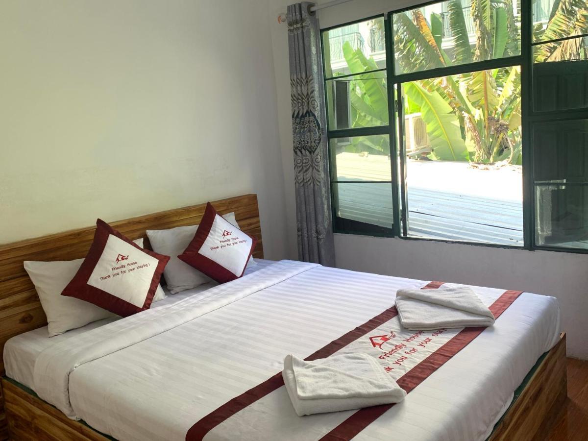 Vang Vieng Lily Backpackers Hostel ภายนอก รูปภาพ