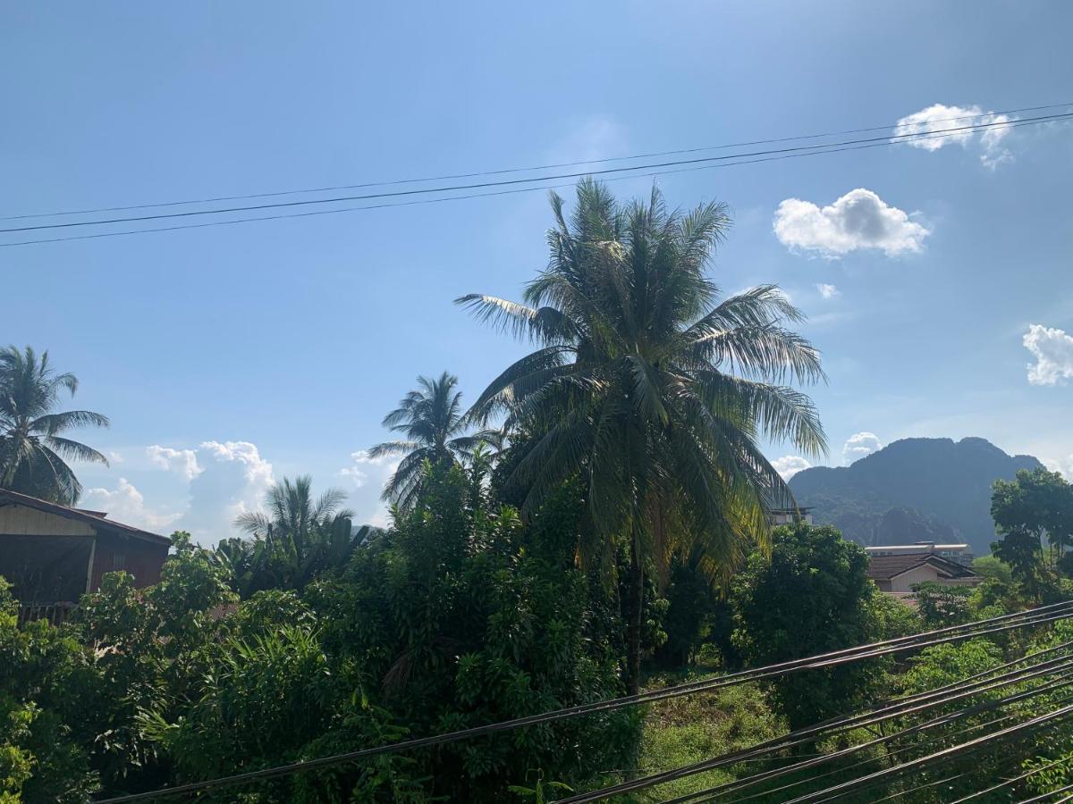 Vang Vieng Lily Backpackers Hostel ภายนอก รูปภาพ