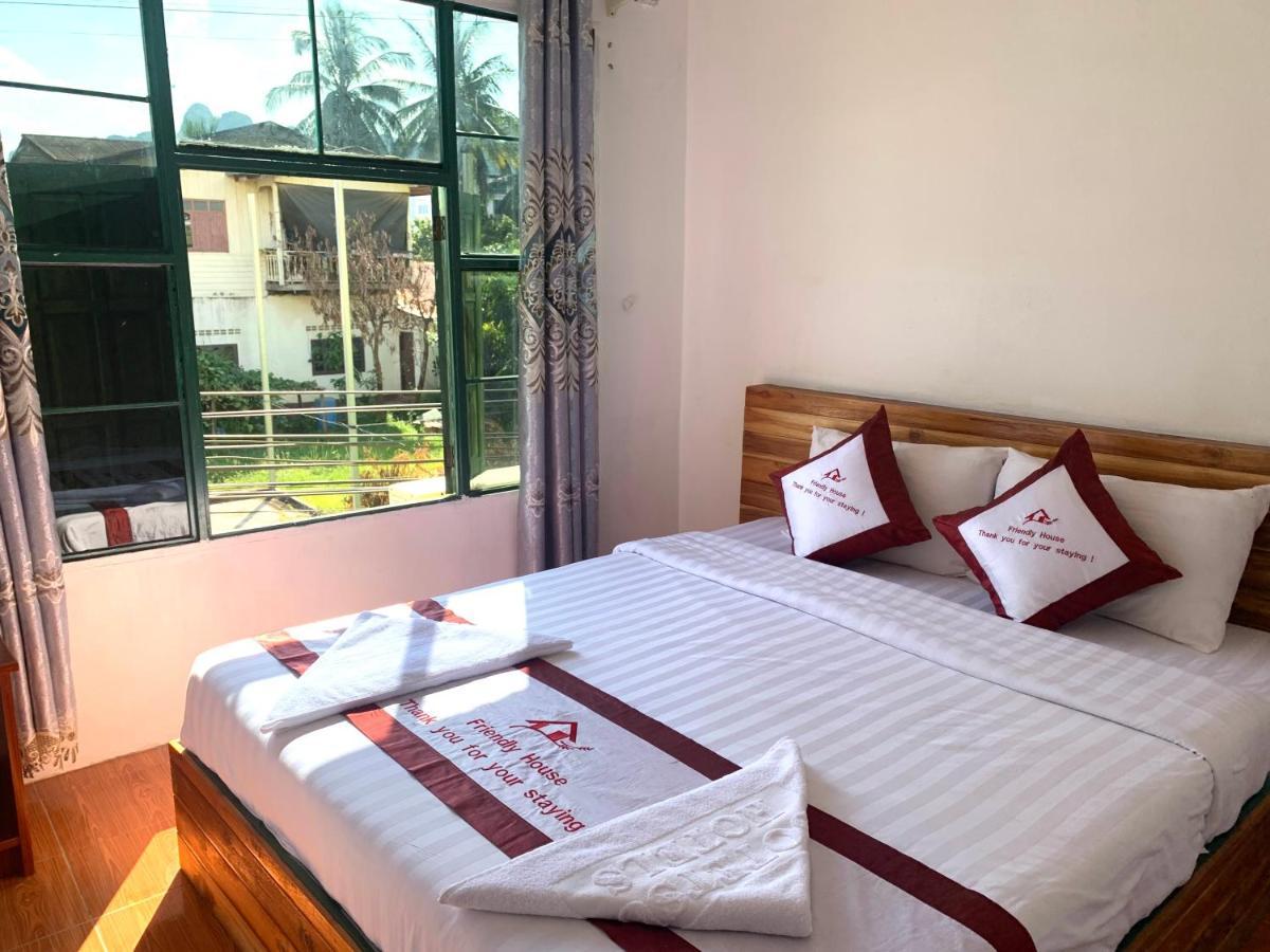 Vang Vieng Lily Backpackers Hostel ภายนอก รูปภาพ