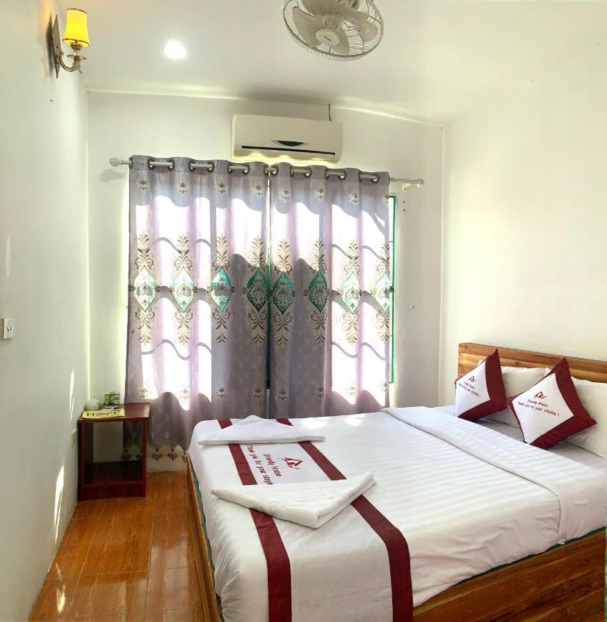 Vang Vieng Lily Backpackers Hostel ภายนอก รูปภาพ