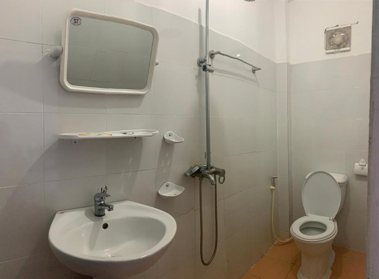 Vang Vieng Lily Backpackers Hostel ภายนอก รูปภาพ