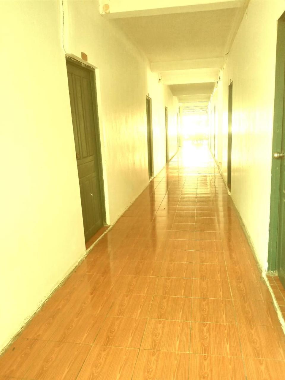 Vang Vieng Lily Backpackers Hostel ภายนอก รูปภาพ