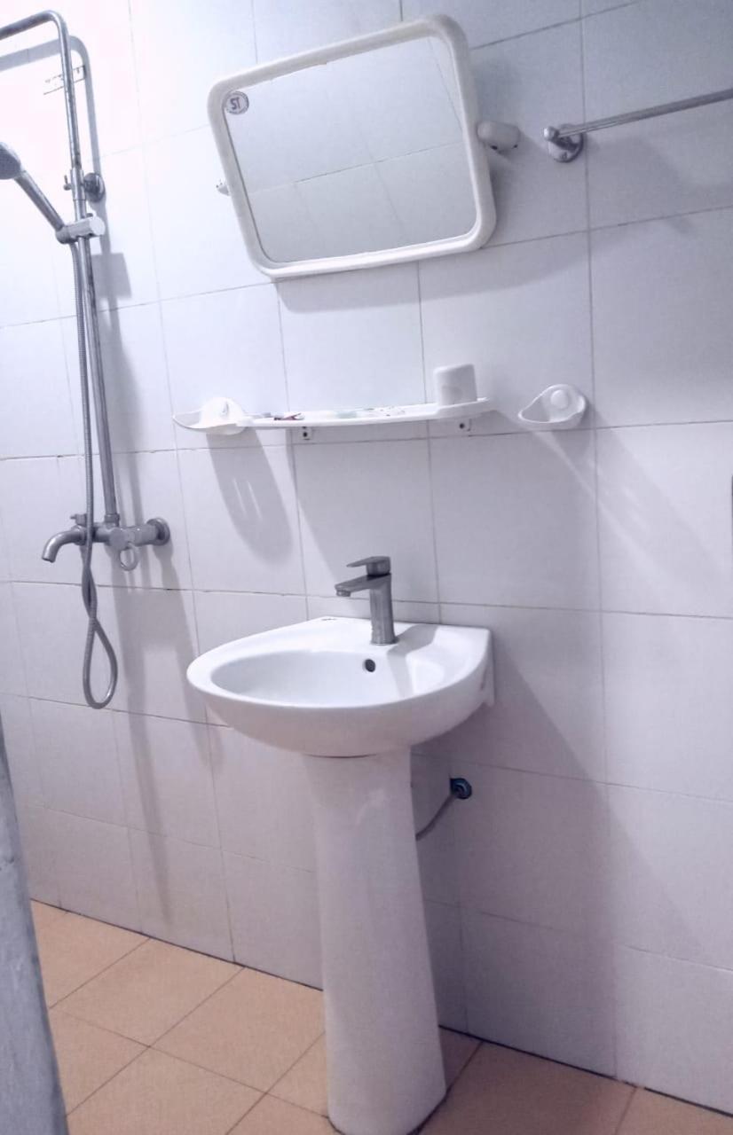 Vang Vieng Lily Backpackers Hostel ภายนอก รูปภาพ